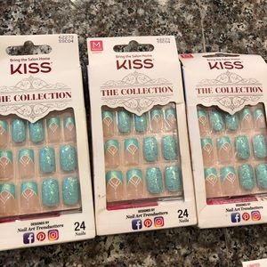 Turquoise Nail kits! 💜
